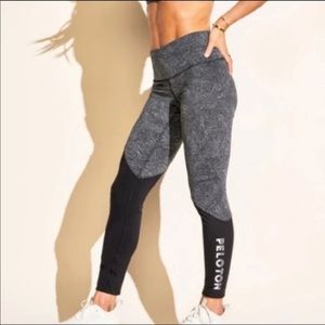 Peloton Wunder Unders size 6